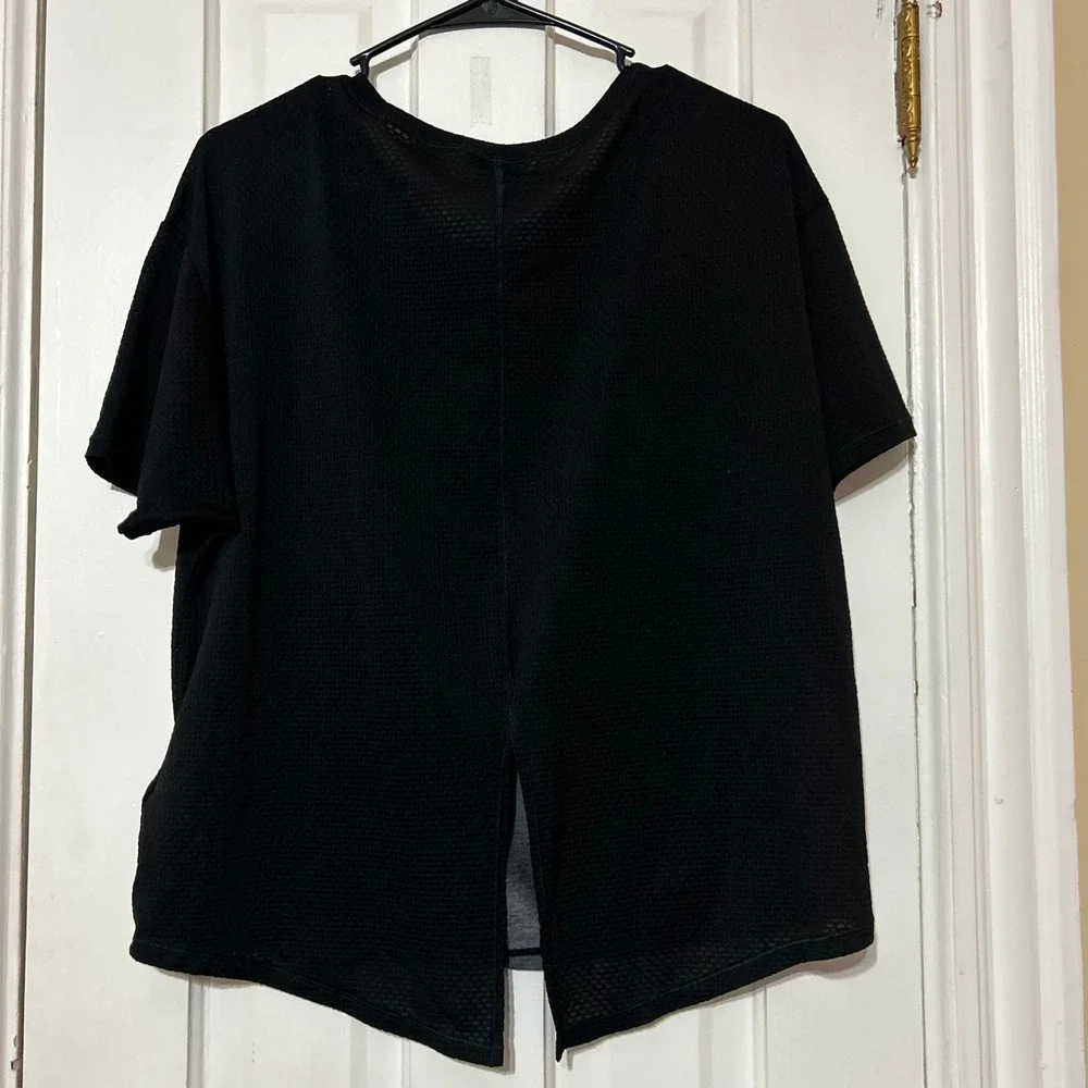 The North Face Womens M/M Black Gray Athletic Performance Short Sleeve Top Shirt - Picture 11 of 11